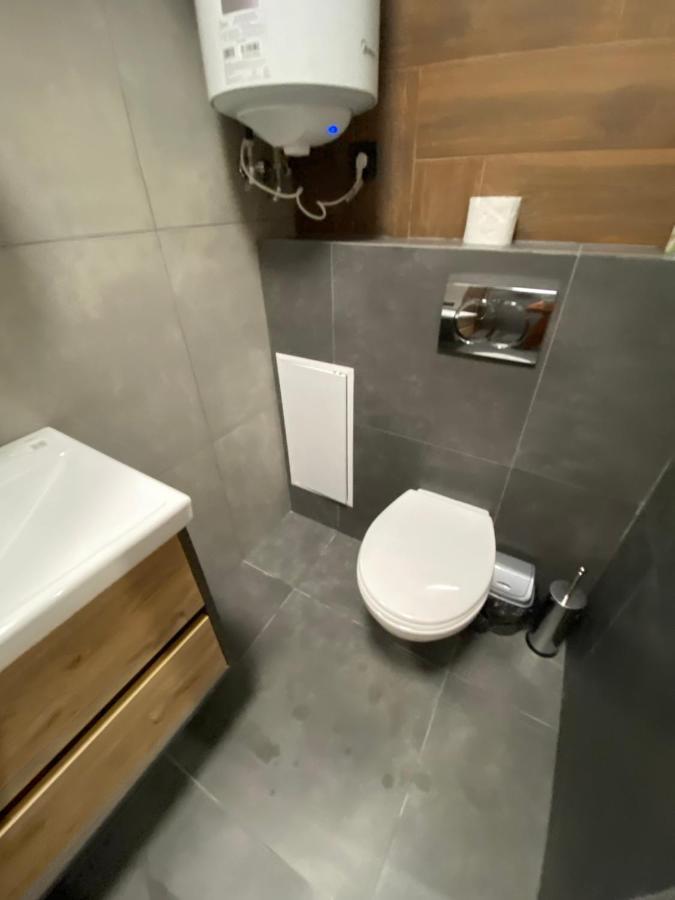 Віп Студія По Вулиці Крехівській 6 Біля Візового Центру На Джерельній Lviv Kültér fotó